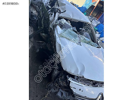 Renault fluence hurda belgeli parça parça satılık