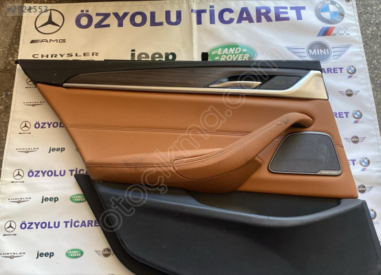 BMW G30 Sağ Arka Kapı Döşemesi