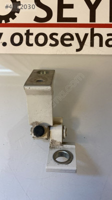 8V5833404C Volkswagen Passat 2018-2024 sağ arka kapı alt menteşe