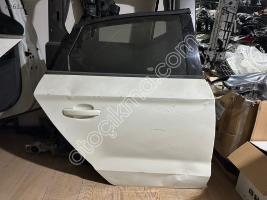 AUD A3 SEDAN SAĞ ARKA KAPI DOLU ÇIKMA