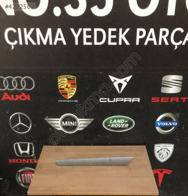 5C6867439A VW JETTA SOL ÖN KAPI ÇITASI 2011-2018
