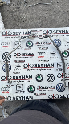 1K0820748FD golf 6 jetta a3 klima borusu (büküğü var)