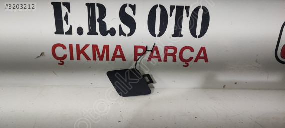VW PASSAT B8 ÖN ÇEKİ DEMİR KAPAĞI SIFIR