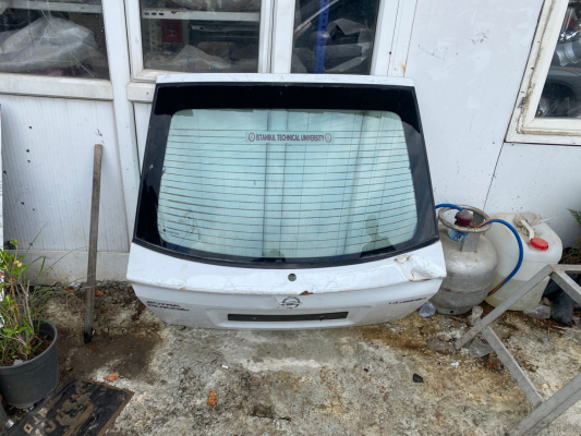 Opel astra 2000 model Arka bagaj kapağı