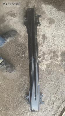 1K5807109 vw jetta 2005-2010 model ön tampon demiri