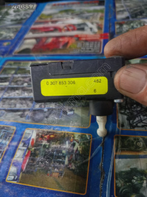 0307853306 Volkswagen Caddy 2 far ayar motoru