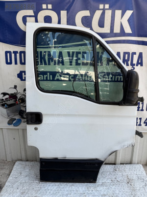 Renault Master 1 Sağ Ön Kapı ORJİNAL