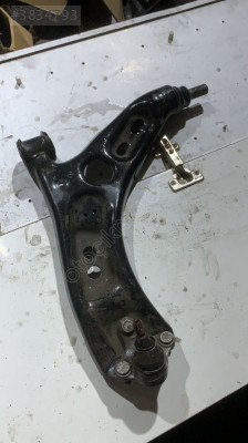 VW Golf 6 Sol Ön Salıncak Parçası - 1k0407165c Orijinal