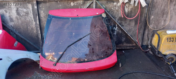 Çıkma mazda 323 hatcback bagaj kapağı