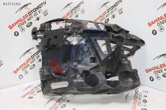 BMW 5 SERİSİ G60 SAĞ TAMPON BRAKETİ 51118084656