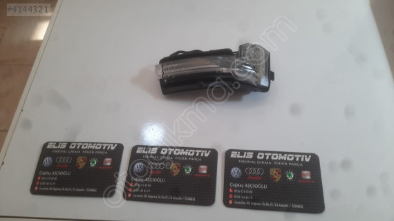 AUDİ Q2-Q3 SAĞ AYNA SİNYALİ
