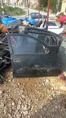 OPEL CORSA B SAĞ ÖN KAPI.OTO ERKAN ÜNYE