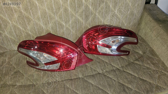Peugeot 208 sağ sol arka stop lambası