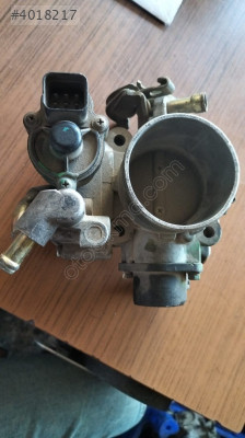 Mitsubishi galant gaz kelebeğiMD160238