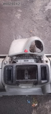 Renault Trafic opel vivaro vites konsolu