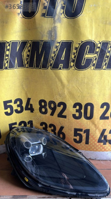 95B941010AL Kodlu Porsche Macan Sağ Ön Far Parçası