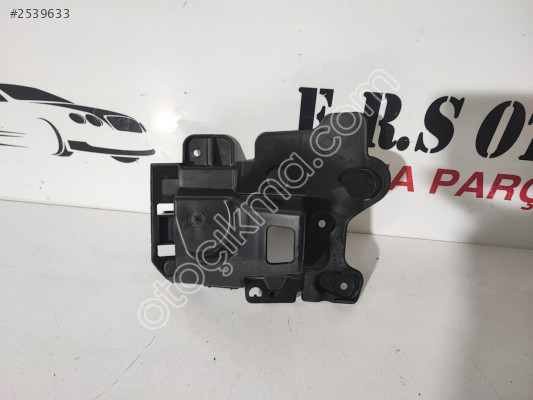RENAULT CLİO 4 ARKA SAĞ TAMPON BRAKETİ 850446420R