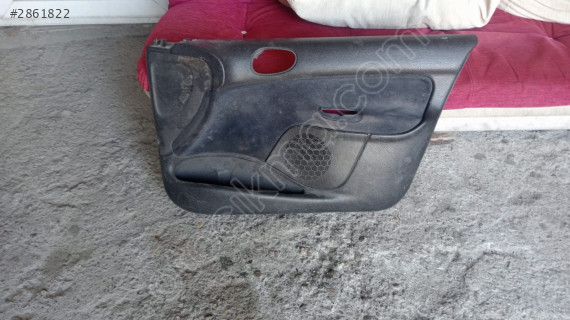 Peugeot 206 sağ ön kapı döşemesi çıkma