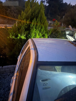 Volkswagen Polo sağ sol tavan çıtası