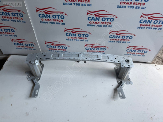 Ford Kuga ön tampon demiri 20202024