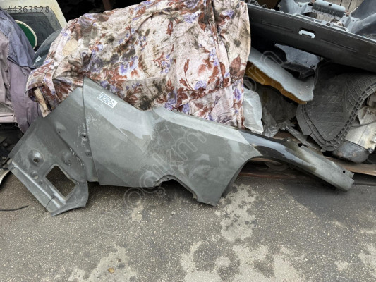 RENAULT MEGANE 2 SAĞ ARKA ÇAMURLUK ORJİNAL 03-08 MODEL