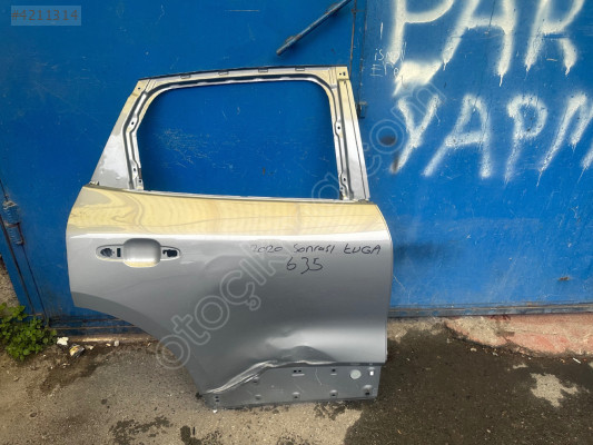 Ford Kuga sağ arka kapı 2020-2025