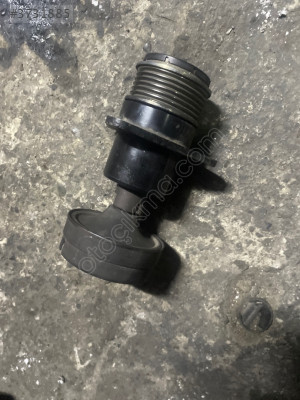 Ford focus 1.8 alternatör kasnağı