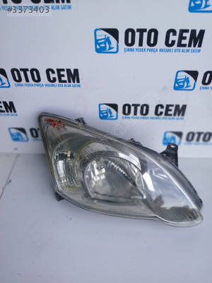 OTO CEM'DEN ÇIKMA TOYOTA COROLLA HB SAĞ FAR (2006)