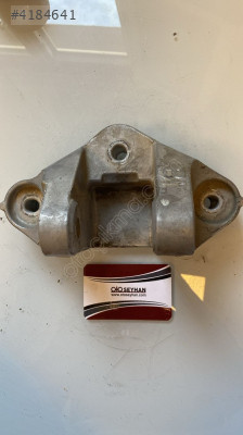 038172 nissan qashqai j11 1.6 motor kulağı braketi