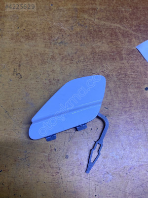 Opel Corsa F Arka Çeki Demir Kapağı 9829776580