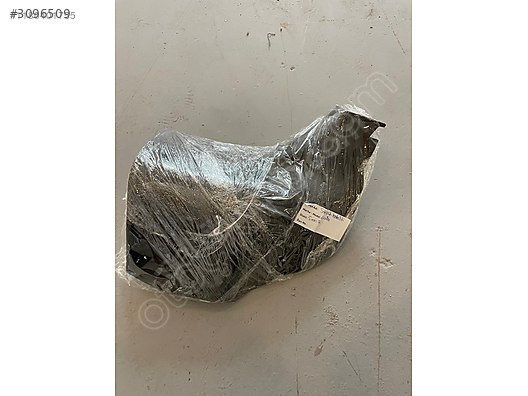 62111-02260 toyota corolla sağ alt bakalit