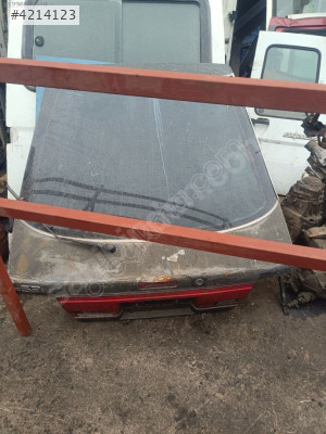 Mazda 626 bagaj ve cami