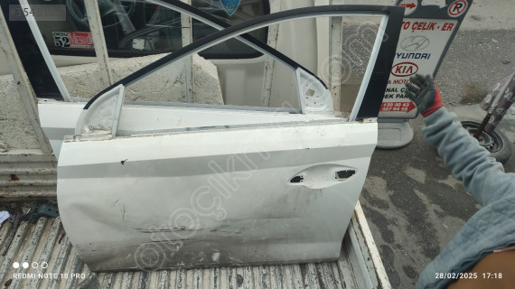 HYUNDAİ İ20 2022 SOL ÖN KAPI ÇIKMA ORJİNAL PARÇA