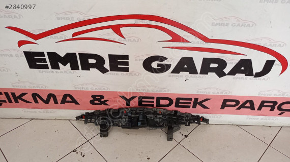 22798560 Opel İnsignia Ön Panel Plastiği Ön Tampon Üst Bağlantı