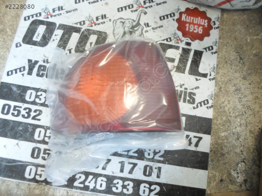 TOYOTA COROLLA 2002 SEDAN SARI KIRMIZI DIŞ SOL STOP SIFIR