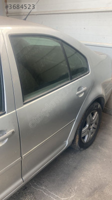 VOLKSWAGEN BORA SOL ARKA KAPI HATASIZ GRİ ORJİNAL KAPI