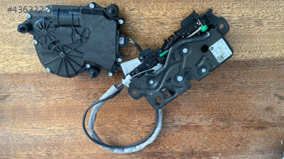 BMW 4 SERİSİ G22 G23 G24 G25 G26 BAGAJ KİLİDİ UK744101410