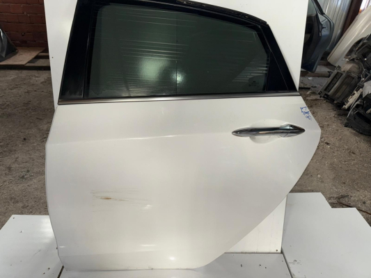 İ30 sol arka kapı 2012-2015 hyundai