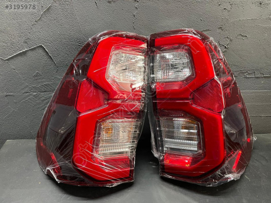 TOYOTA HİLUX 2021 2024 SAĞ SOL LEDLİ STOP SIFIR 81550-0K430
