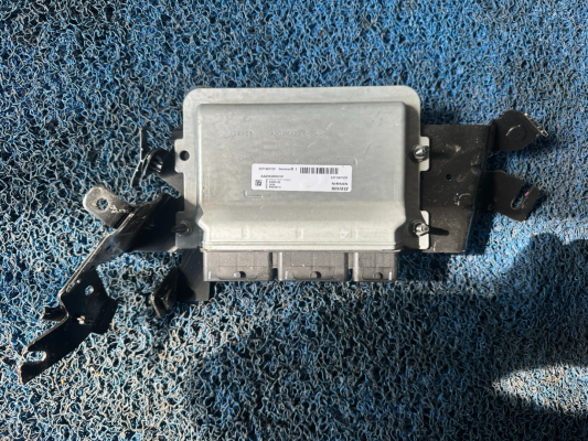 RENAULT CLİO 2024 1.0 TCE OTO AAA9433650101 MOTOR BEYNİ ÜÇEL OTO