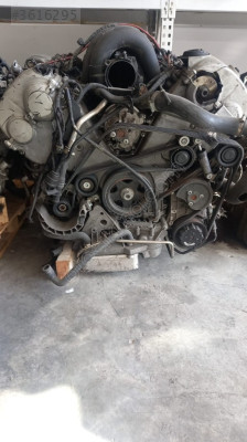 AUDİ KOMPLE MOTOR GARANTİLİ ÇIKMA