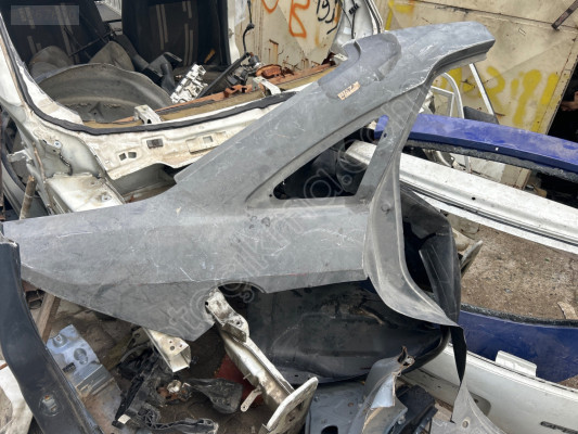 Lınea sağ arka Çamurluk yan