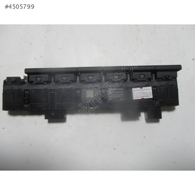 Skoda Karoq Dörtlü Flaşör Paneli 565927132AK