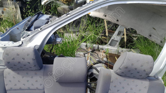 Hyundai getz arka koltuk başlıkları çıkma