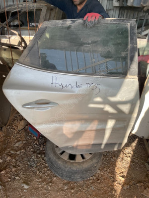 HYUNDAİ İX35 SAĞ ARKA KAPI
