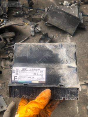 FORD FOCUS 1 MERKEZİ KİLİT BEYNİ