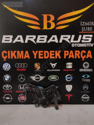 AUDİ A4 ÖN TAMPON SAĞ FAR BRAKETİ 1301073034