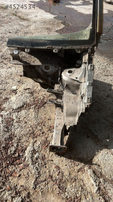 Ford Connet sol ön çeyrek komple