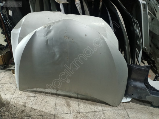 Toyota Corolla ön motor kaputu