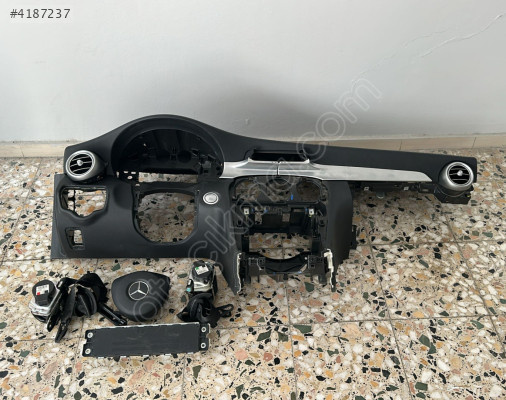 2017 MERCEDES W205 C KASA GÖĞÜS SETİ